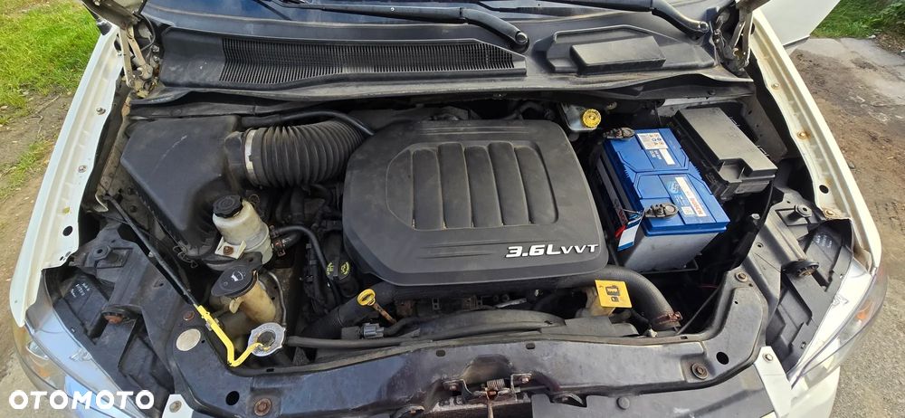 Chrysler Town & Country 3.6 Touring - 8