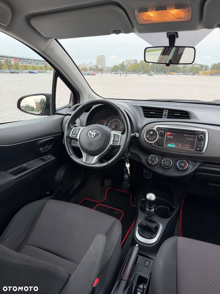 Toyota Yaris - 13
