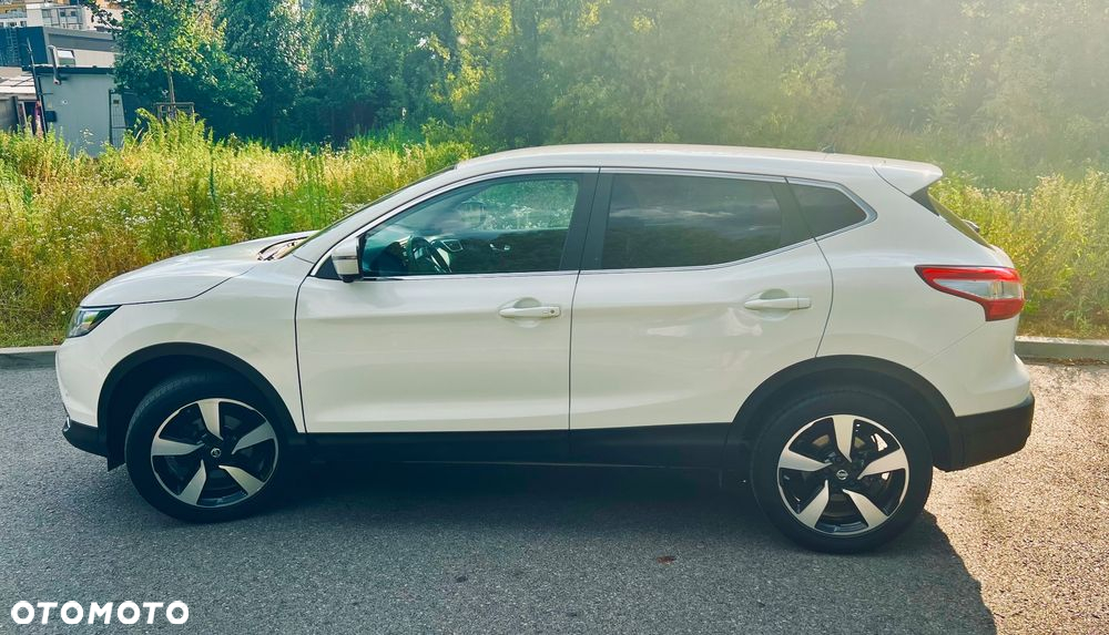 Nissan Qashqai 1.2 DIG-T N-Connecta EU6 - 4