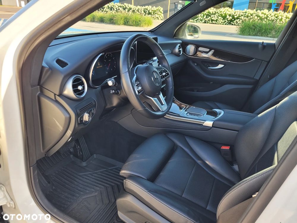 Mercedes-Benz GLC 300 4Matic 9G-TRONIC - 15