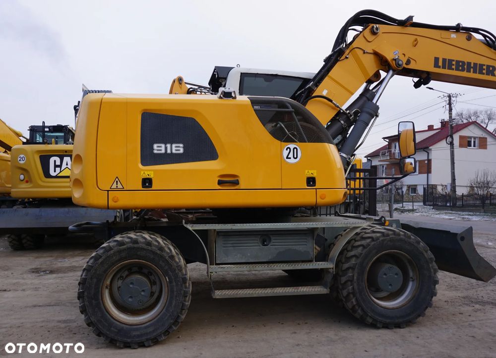 Liebherr A 916 - 3