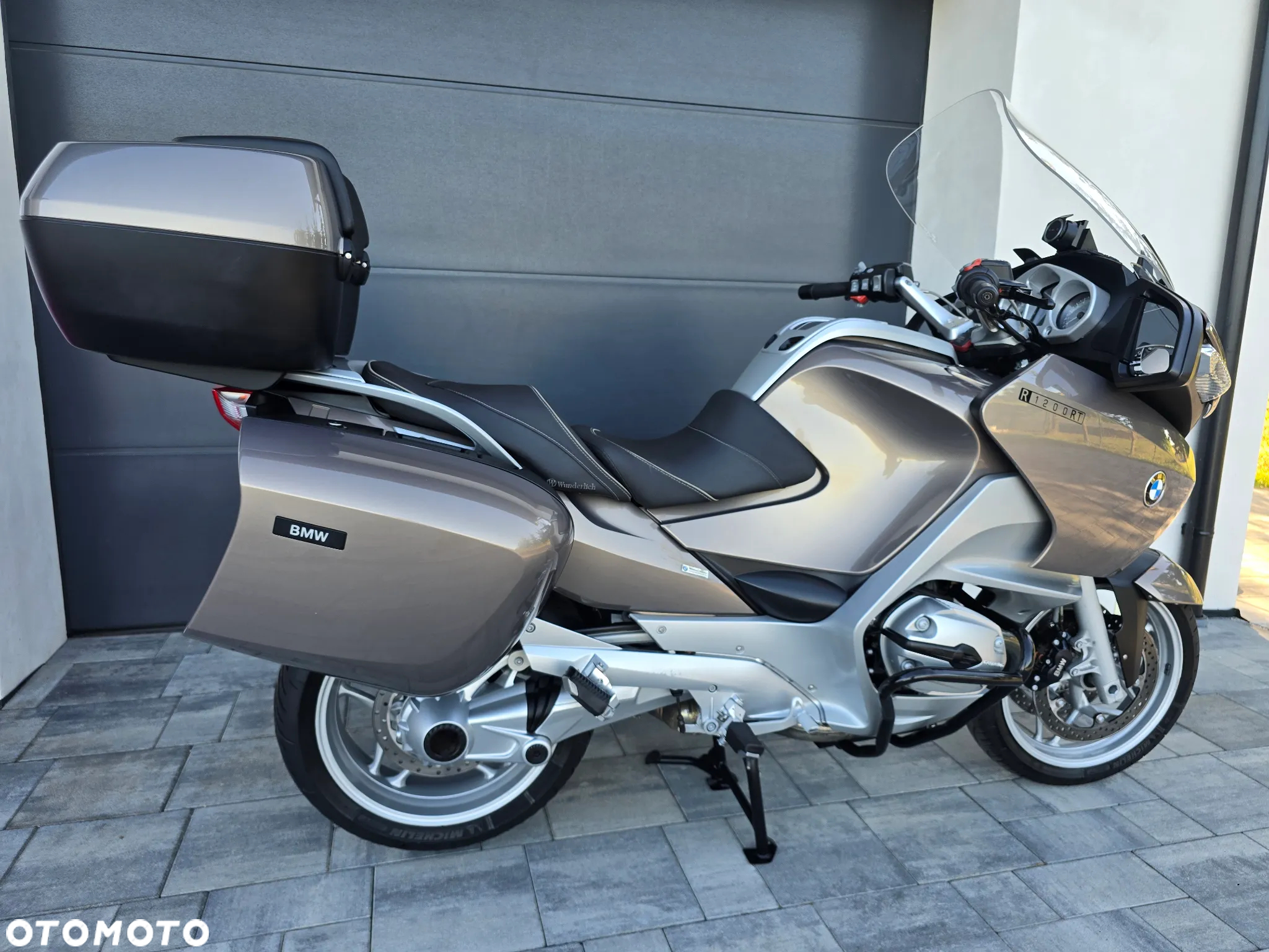 BMW R - 7