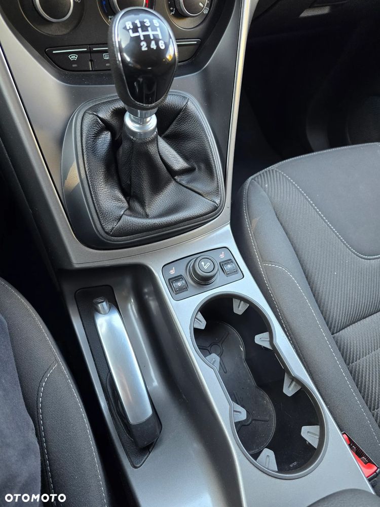 Ford Kuga 1.5 EcoBoost 2x4 Cool & Connect - 19