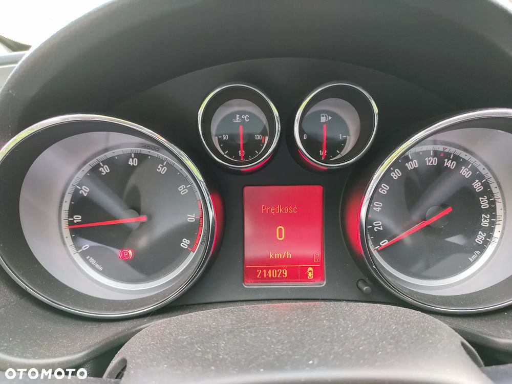 Opel Insignia 1.8 - 7