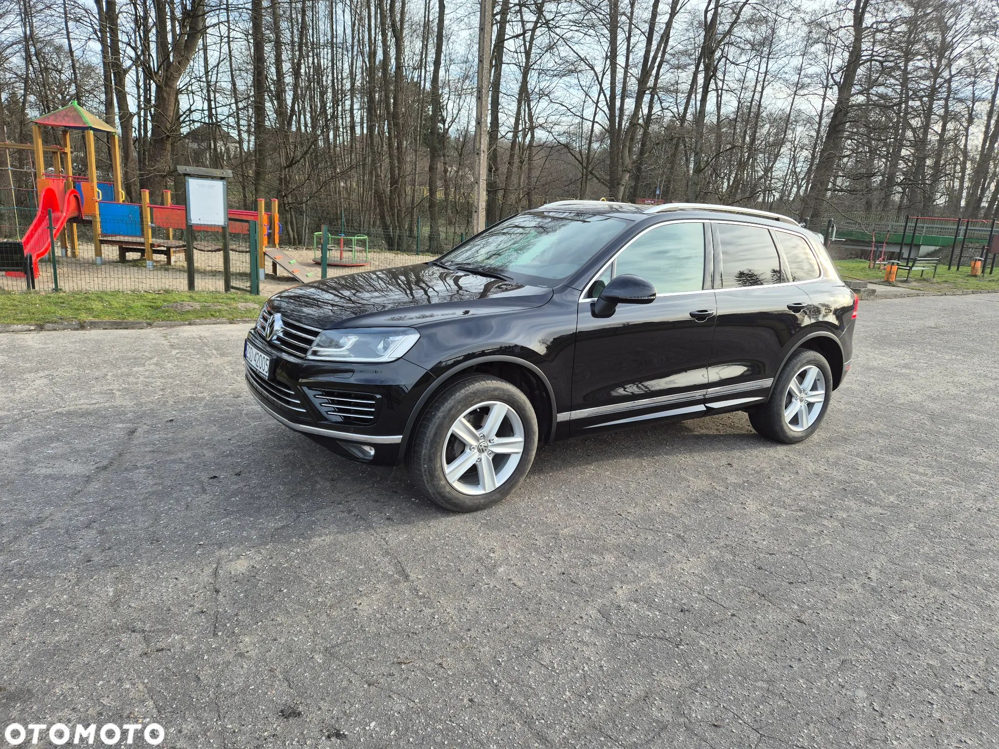 Volkswagen Touareg - 1