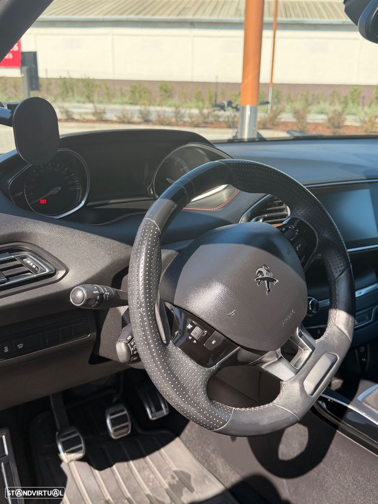 Peugeot 308 1.2 PureTech GT Line - 16