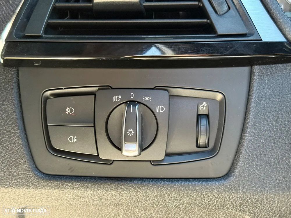 BMW 320 d Auto Pack M - 25