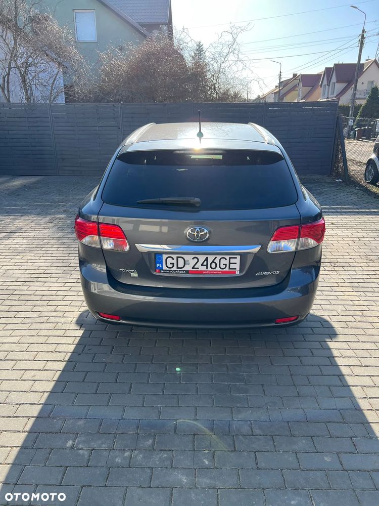 Toyota Avensis 2.0 D-4D Sol - 3