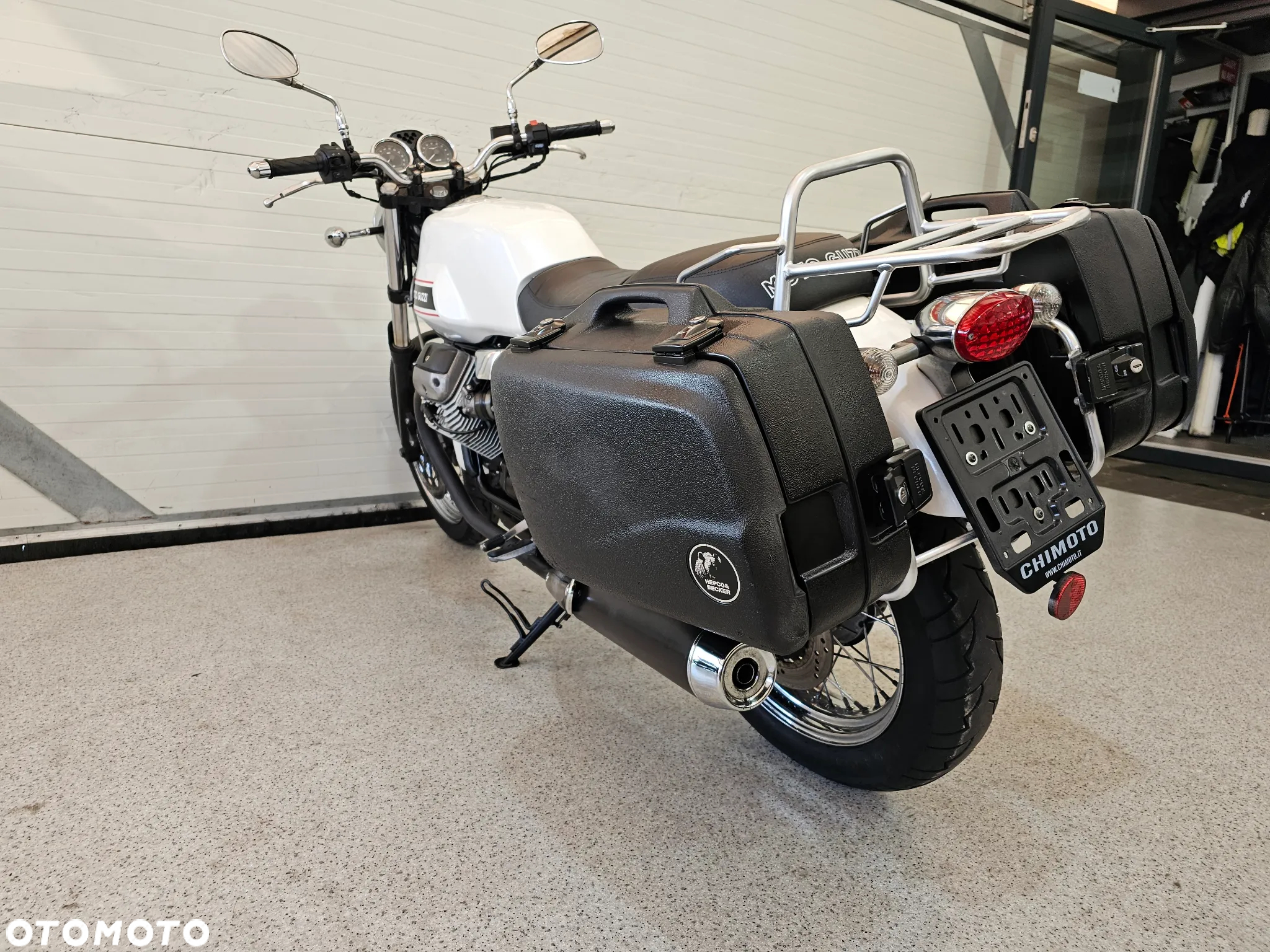 Moto Guzzi V7 - 19