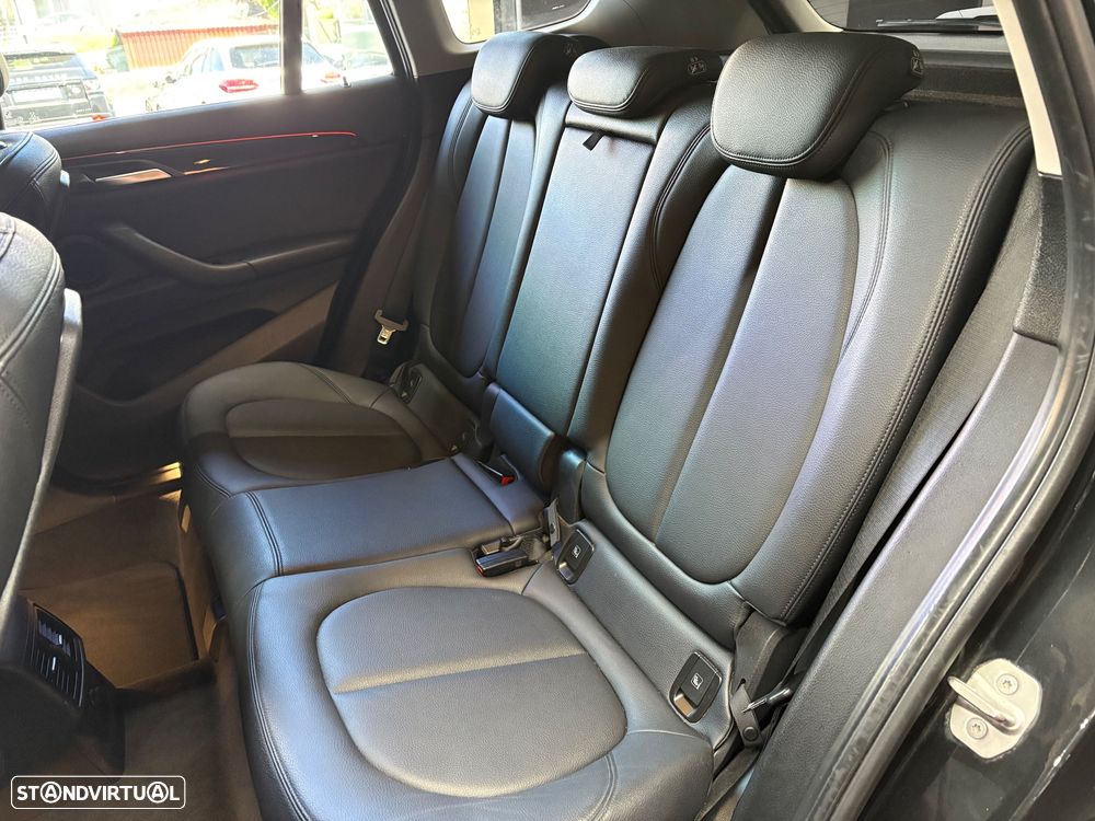 BMW X1 16 d sDrive Line Sport - 38