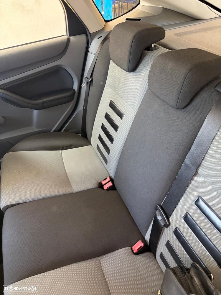 Ford Focus 1.6 TDCi S - 3