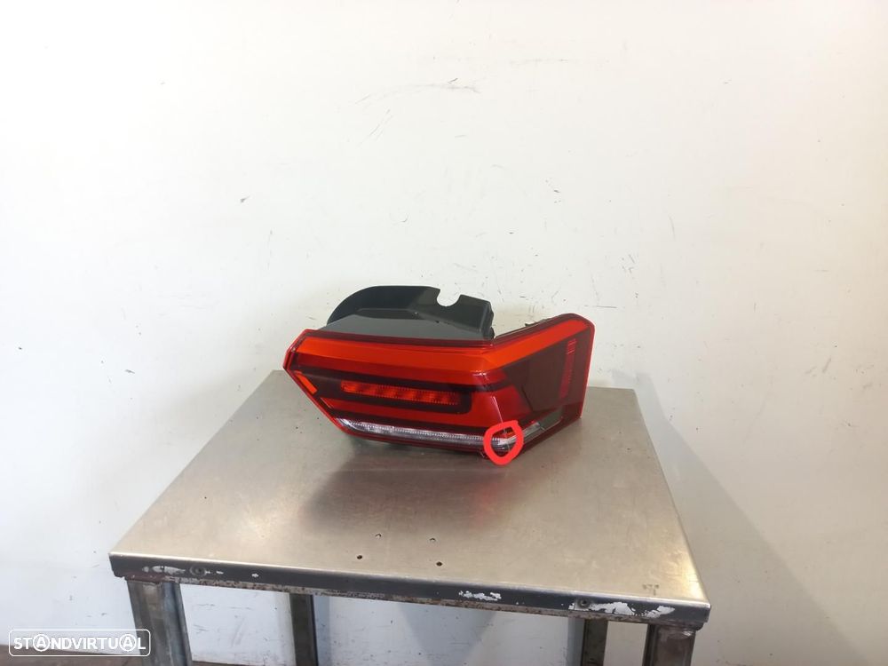 FAROLIM TRASEIRO DIREITO VOLKSWAGEN ID.3 E11 - 1