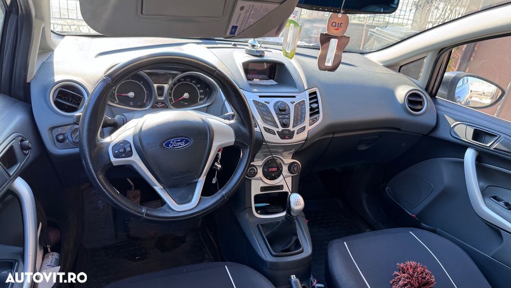 Ford Fiesta 1.4 TDCI Titanium - 5
