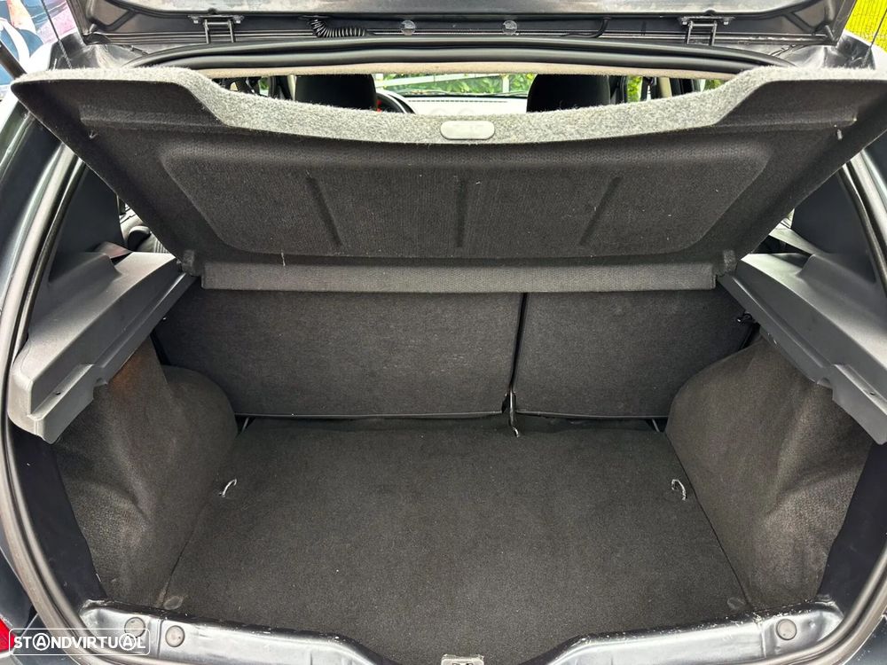 Dacia Sandero 1.5 dCi Confort - 11