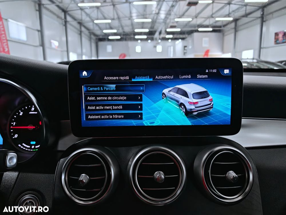 Mercedes-Benz GLC 300 de 4Matic 9G-TRONIC AMG Line - 17