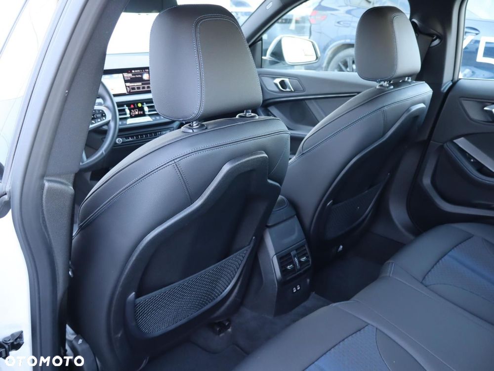 BMW Seria 2 218i M Sport - 16