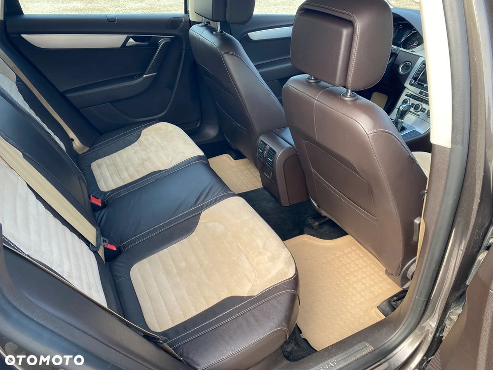 Volkswagen Passat 1.8 TSI Highline DSG - 10