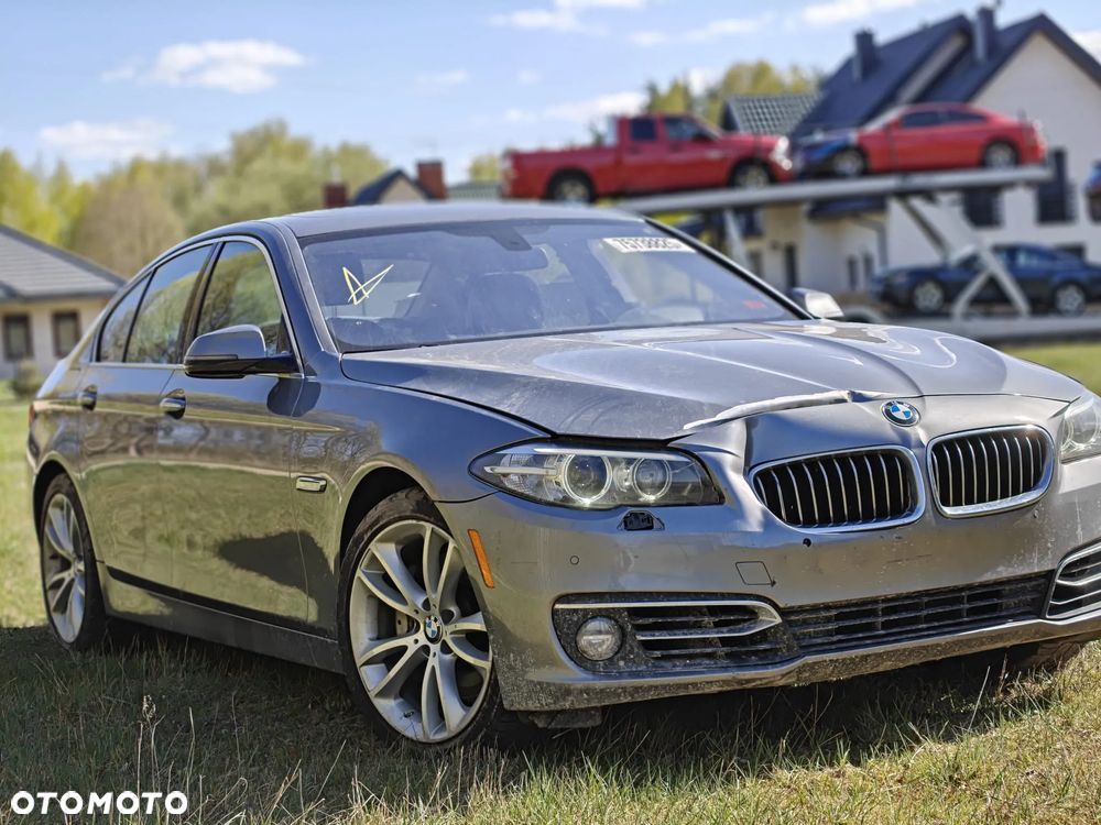 BMW Seria 5 535i xDrive Luxury Line - 7