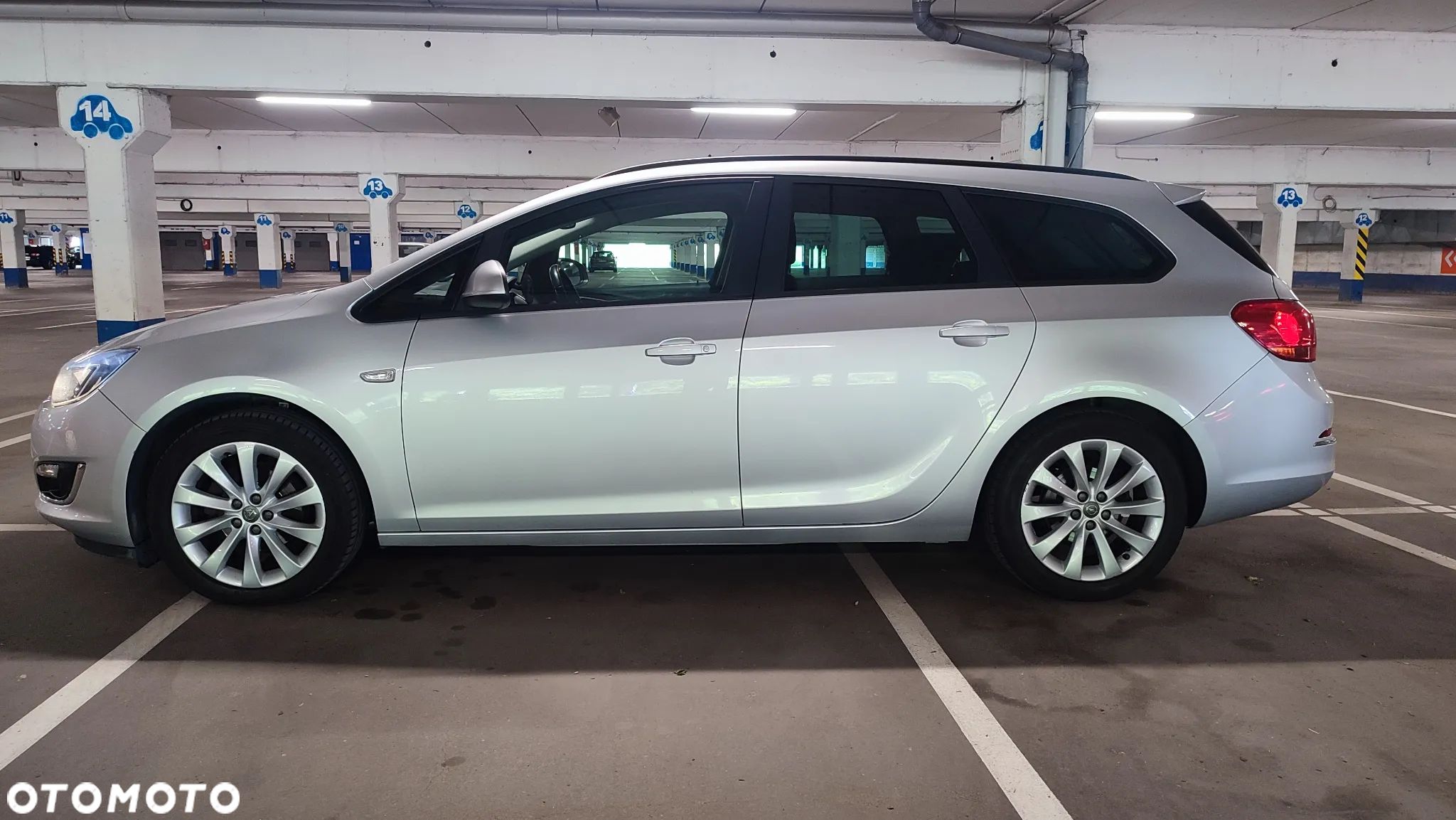 Opel Astra IV 1.4 T Cosmo - 1