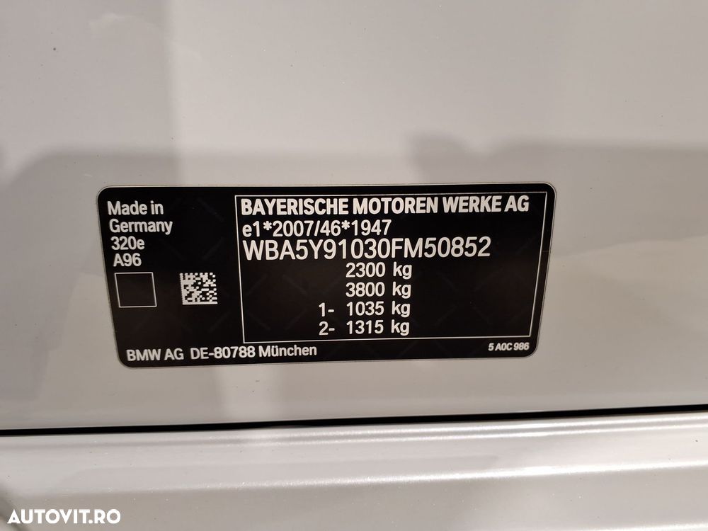 BMW Seria 3 - 12