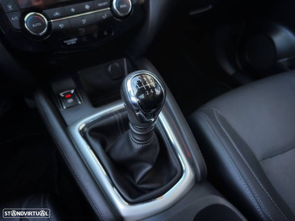 Nissan Qashqai 1.5 dCi Tekna Premium - 15