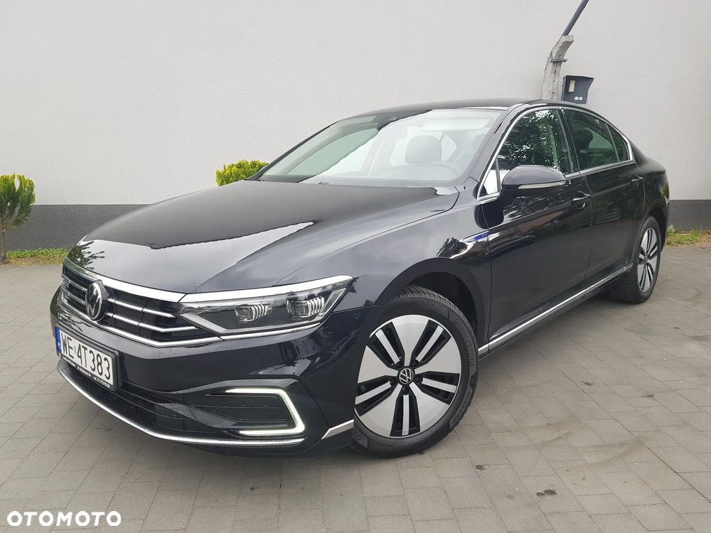 Volkswagen Passat - 24