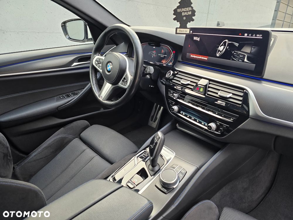 BMW Seria 5 520d M Sport Edition - 11