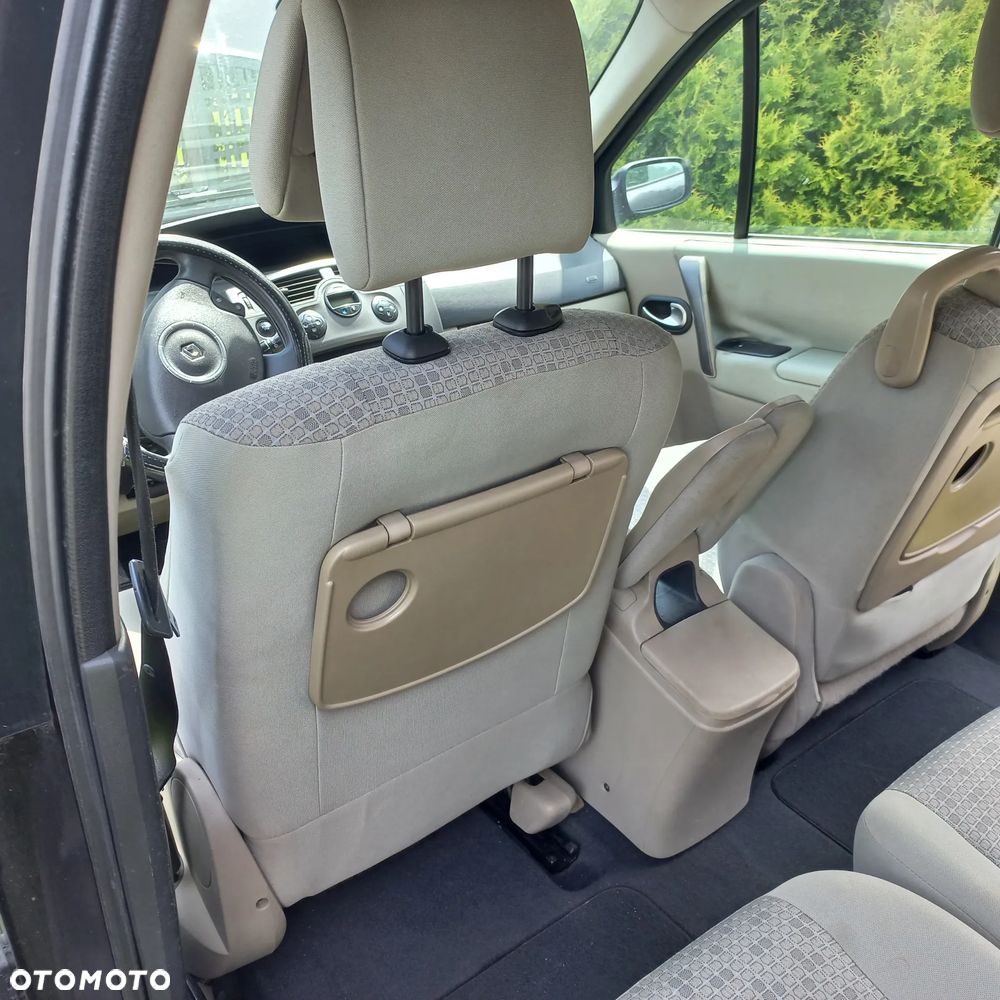 Renault Grand Scenic - 2