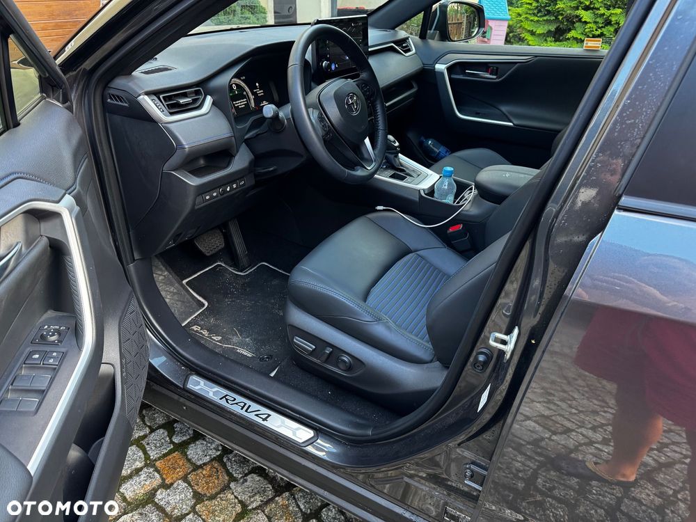 Toyota RAV4 - 3