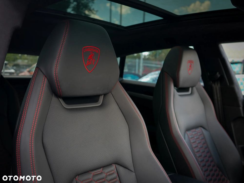 Lamborghini Urus - 26