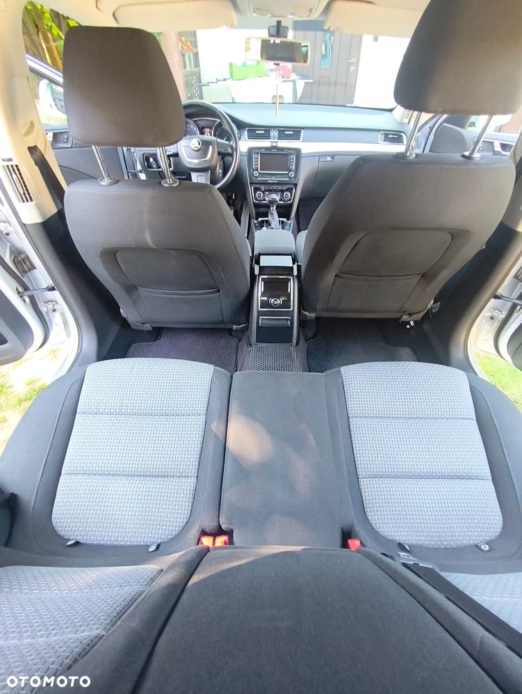 Skoda Superb 2.0 TDI Active DSG - 13