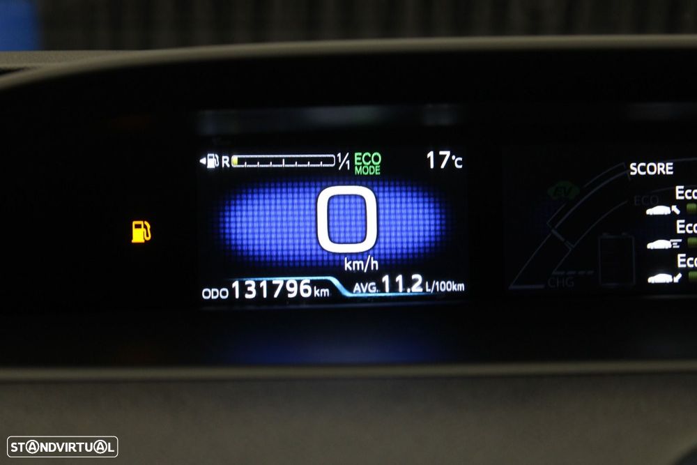 Toyota Prius 1.8 Luxury Pele - 32