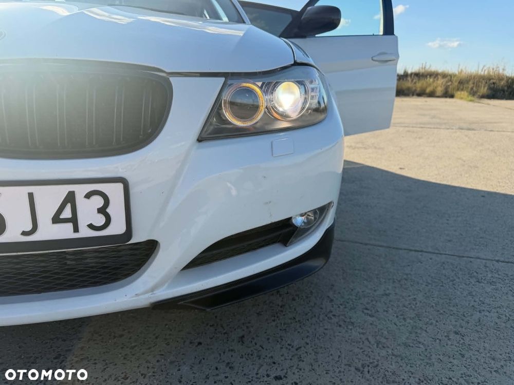 BMW Seria 3 320d DPF - 19