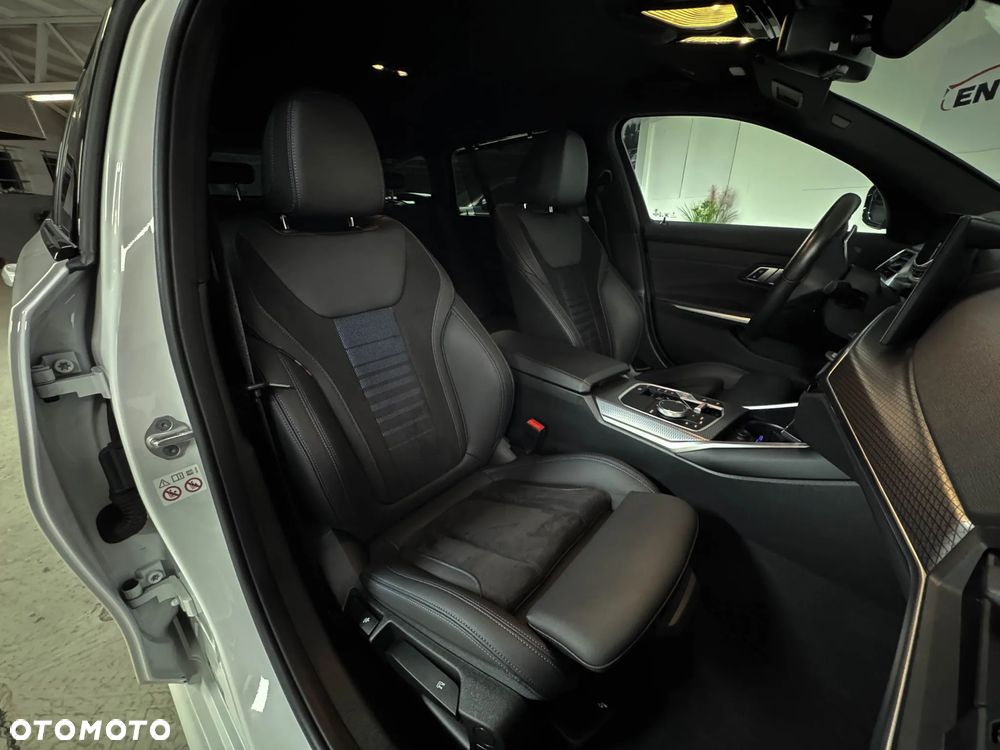 BMW Seria 3 320d Touring xDrive M Sport - 4