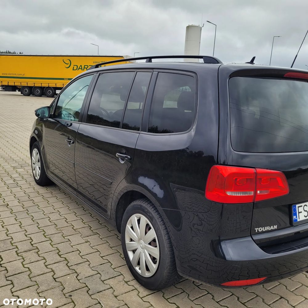 Volkswagen Touran - 2