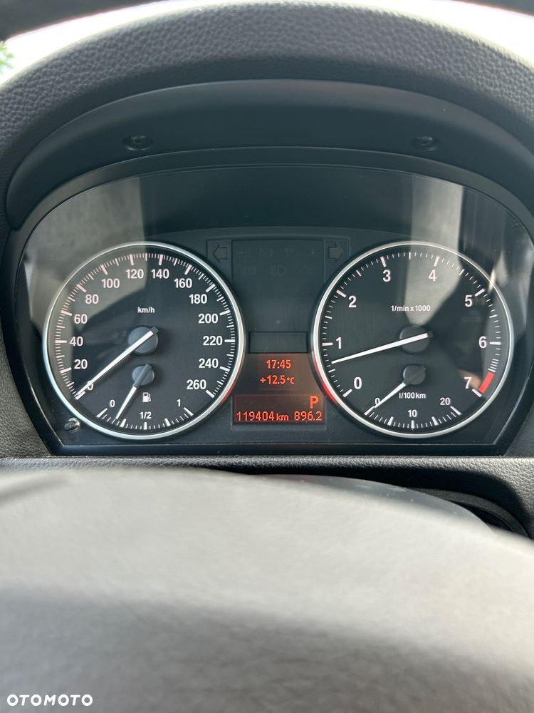 BMW Seria 3 - 24