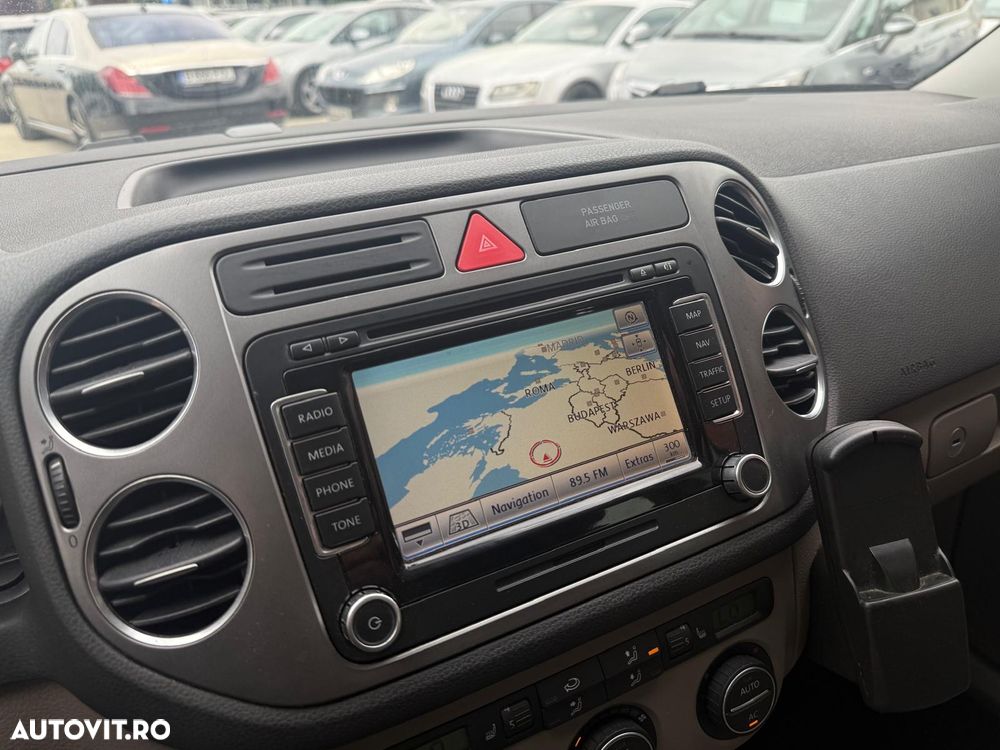 Volkswagen Tiguan - 13