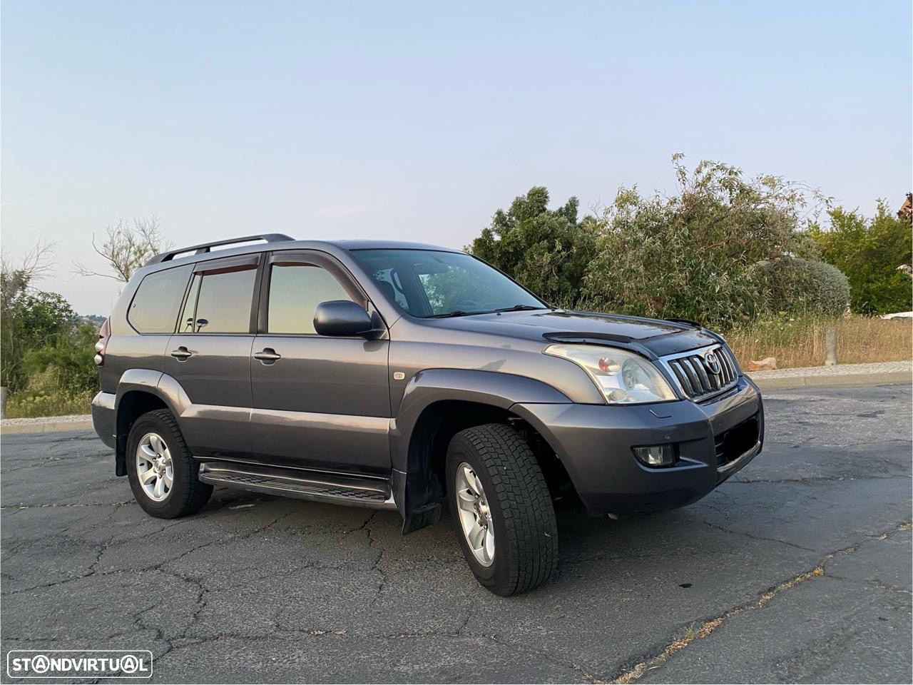 Toyota Land Cruiser Prado - 12