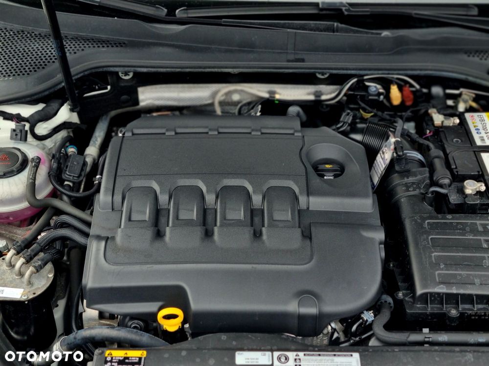 Volkswagen Golf 2.0 TDI BMT Highline DSG - 22