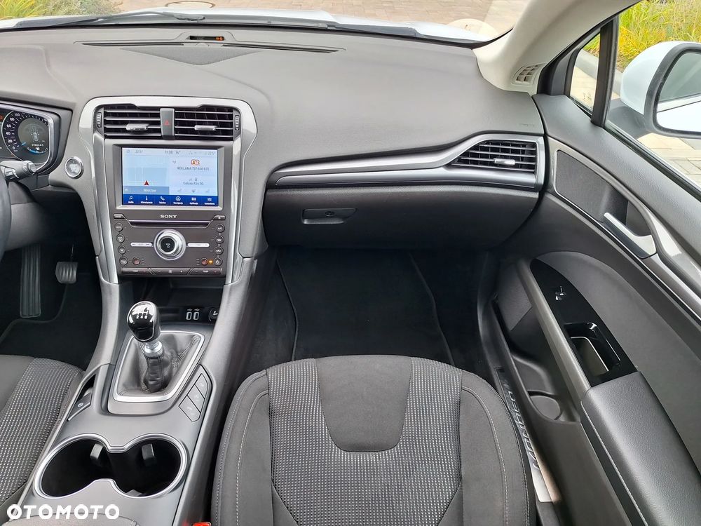 Ford Mondeo 2.0 EcoBlue Titanium - 28