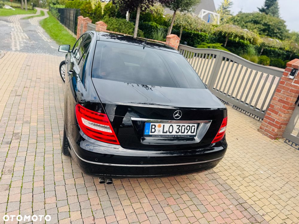 Mercedes-Benz Klasa C 180 Kompressor Automatik Avantgarde - 32