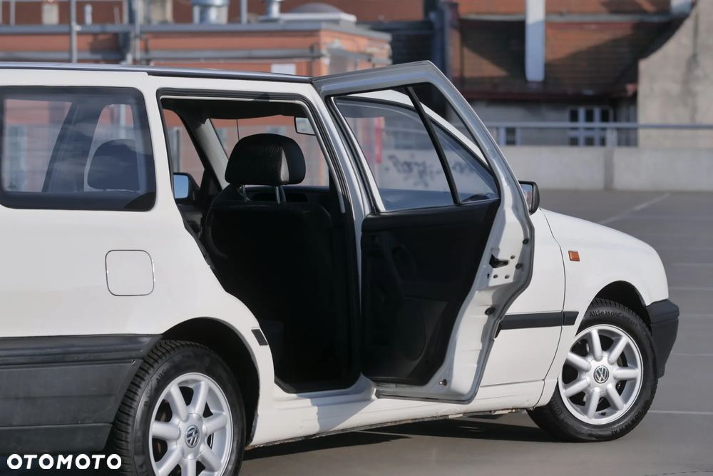 Volkswagen Golf 1.4 CL - 9
