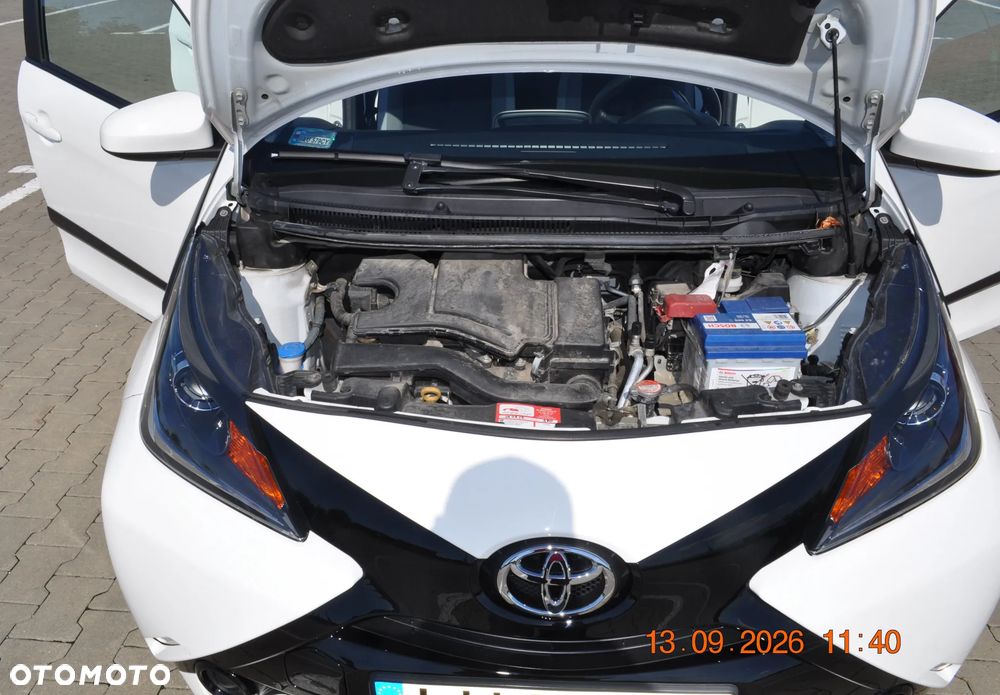 Toyota Aygo x-play touch - 18