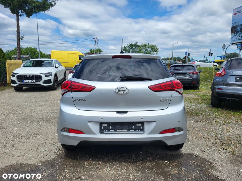 Hyundai i20 1.4 Comfort - 10