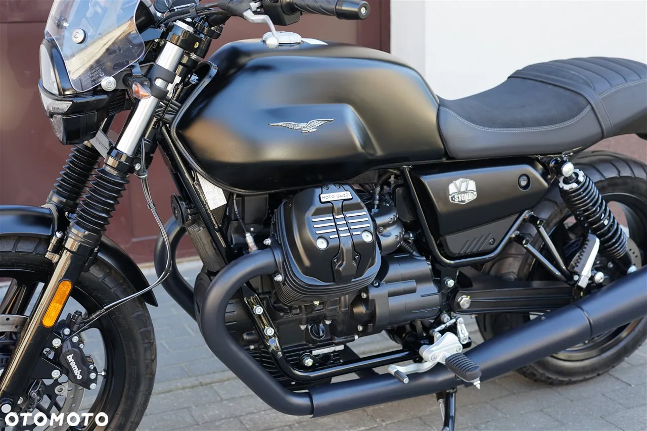 Moto Guzzi V7 - 30