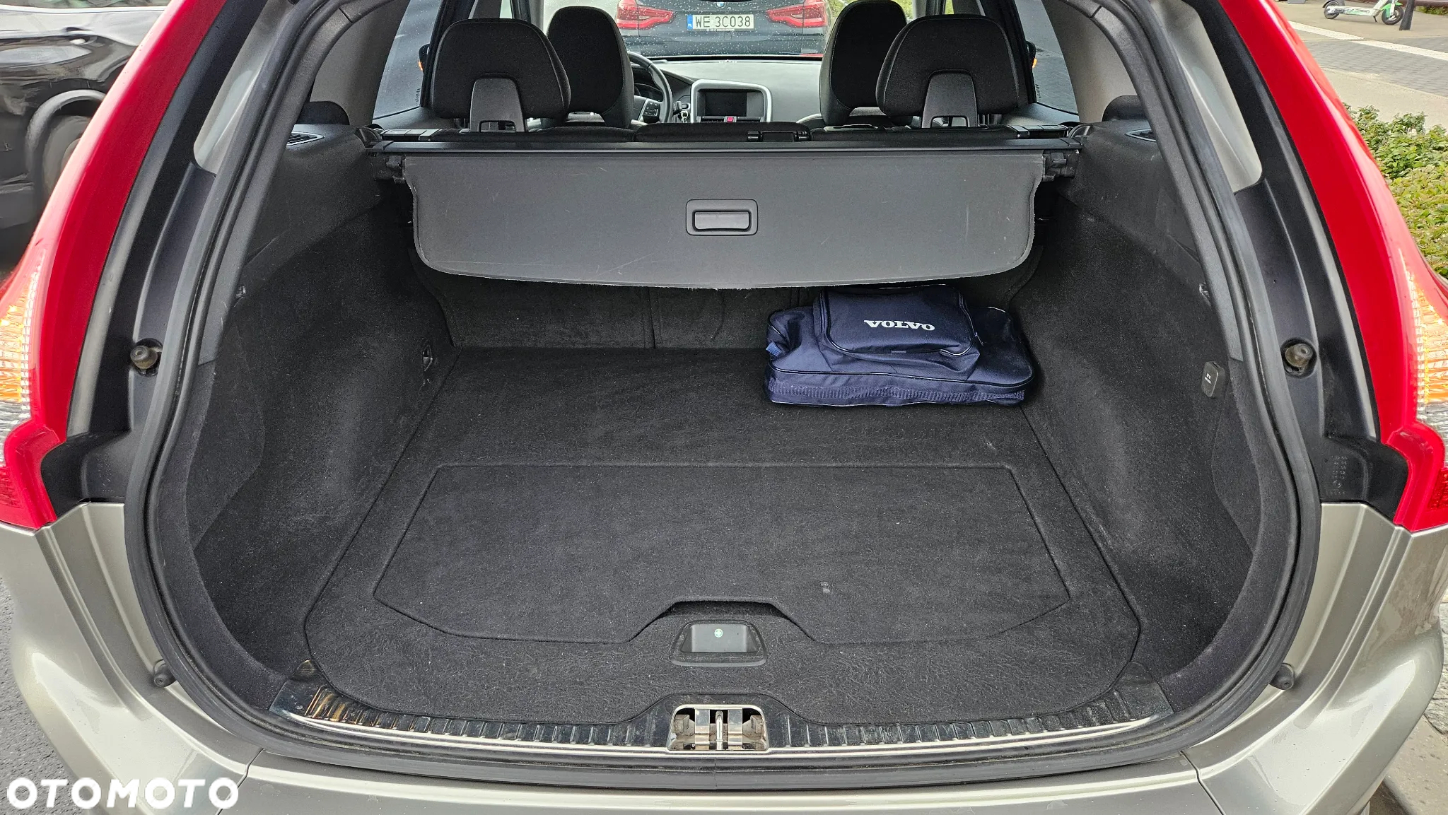 Volvo XC 60 D4 Drive-E Momentum - 3