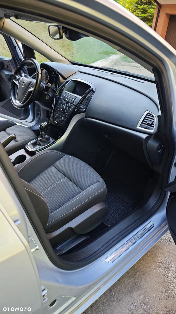 Opel Astra 1.6 CDTI Cosmo - 32
