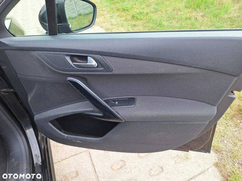 Peugeot 508 BlueHDi 180 EAT6 Stop&Start Allure - 27