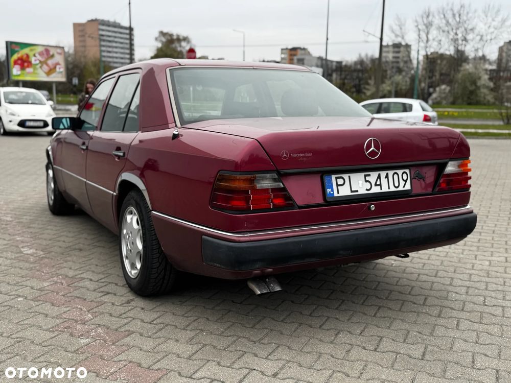 Mercedes-Benz W124 (1984-1993) - 24