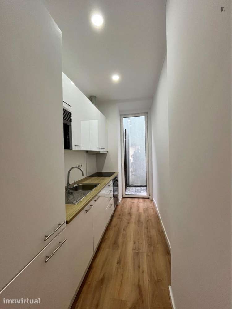 Apartamento com 3 quartos - localizado em Arroios Lisbon - Grande imagem: 2/9